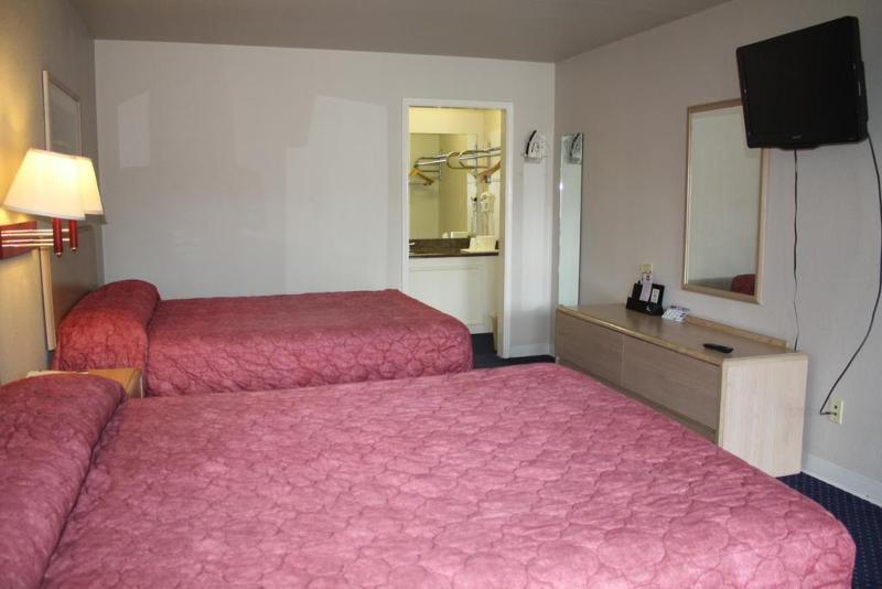 Quality Inn & Suites フォートワース エクステリア 写真