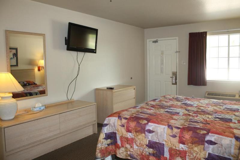 Quality Inn & Suites フォートワース エクステリア 写真